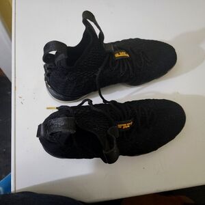 Lebron 15 ps metallic gold and black